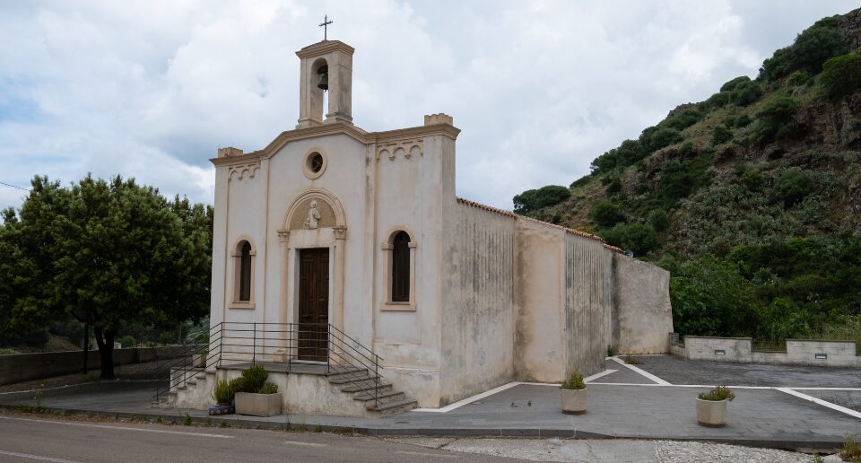 Arrivo alla frazione di San Lorenzo: vista panoramica, pausa e rientro.