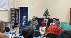 Simone Campus (direttore Gal Anglona Coros), Cristina Ricci Console (Onoraria Regno Paesi Bassi), Giovanni Filiziu (Presidente Unione dei Comuni dell'Anglona e Sindaco di Perfugas)